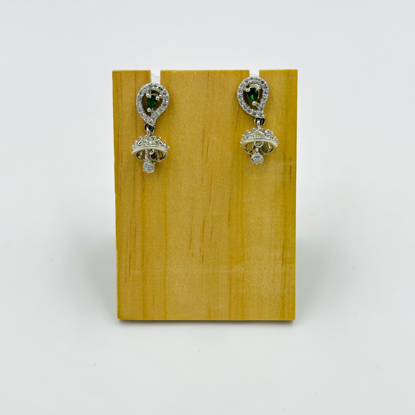 Elegant Green Stone Silver Necklace Set with Earrings
