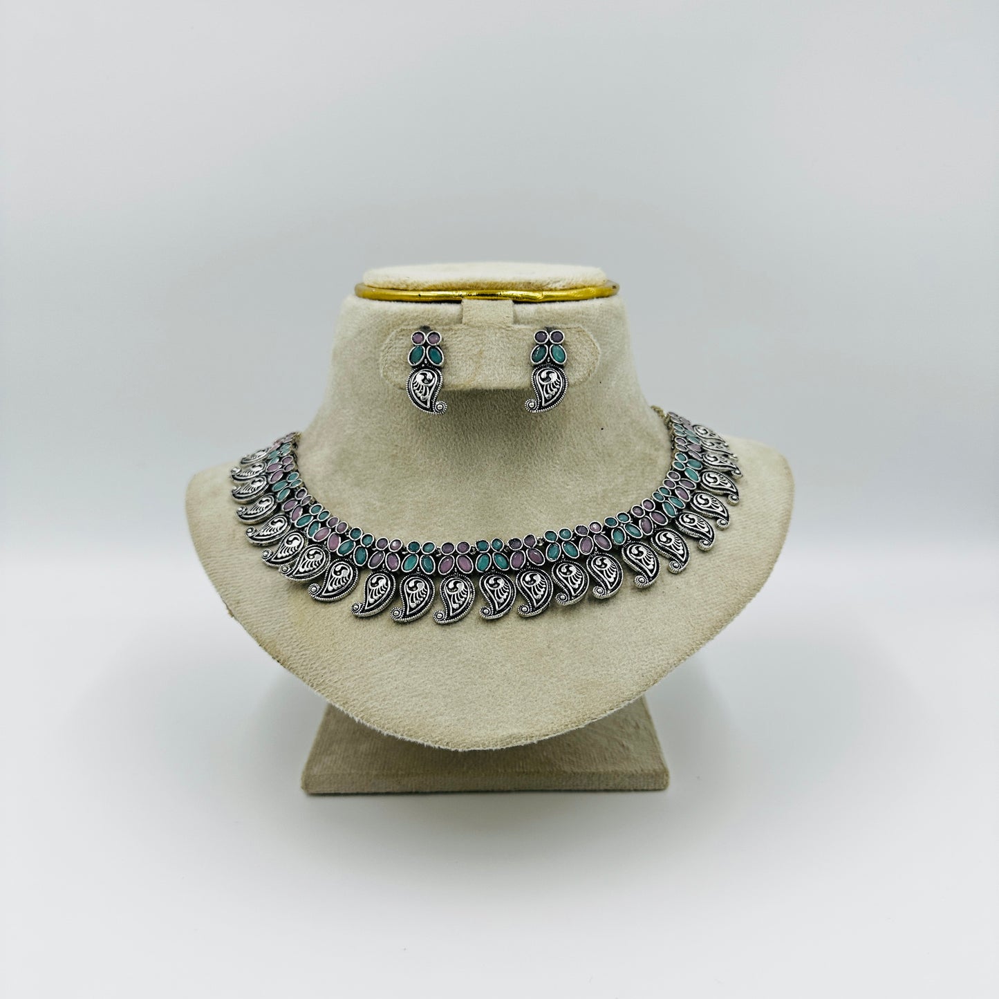 Antique Silver-Tone Paisley Necklace Set with Earrings
