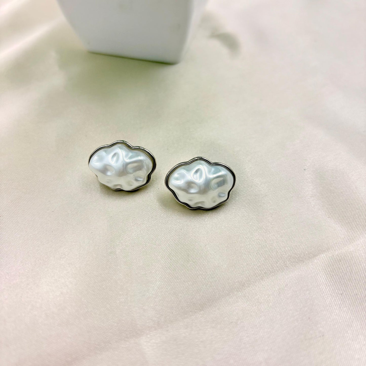 Organic Shape Pearl Stud Earrings – Silver Tone