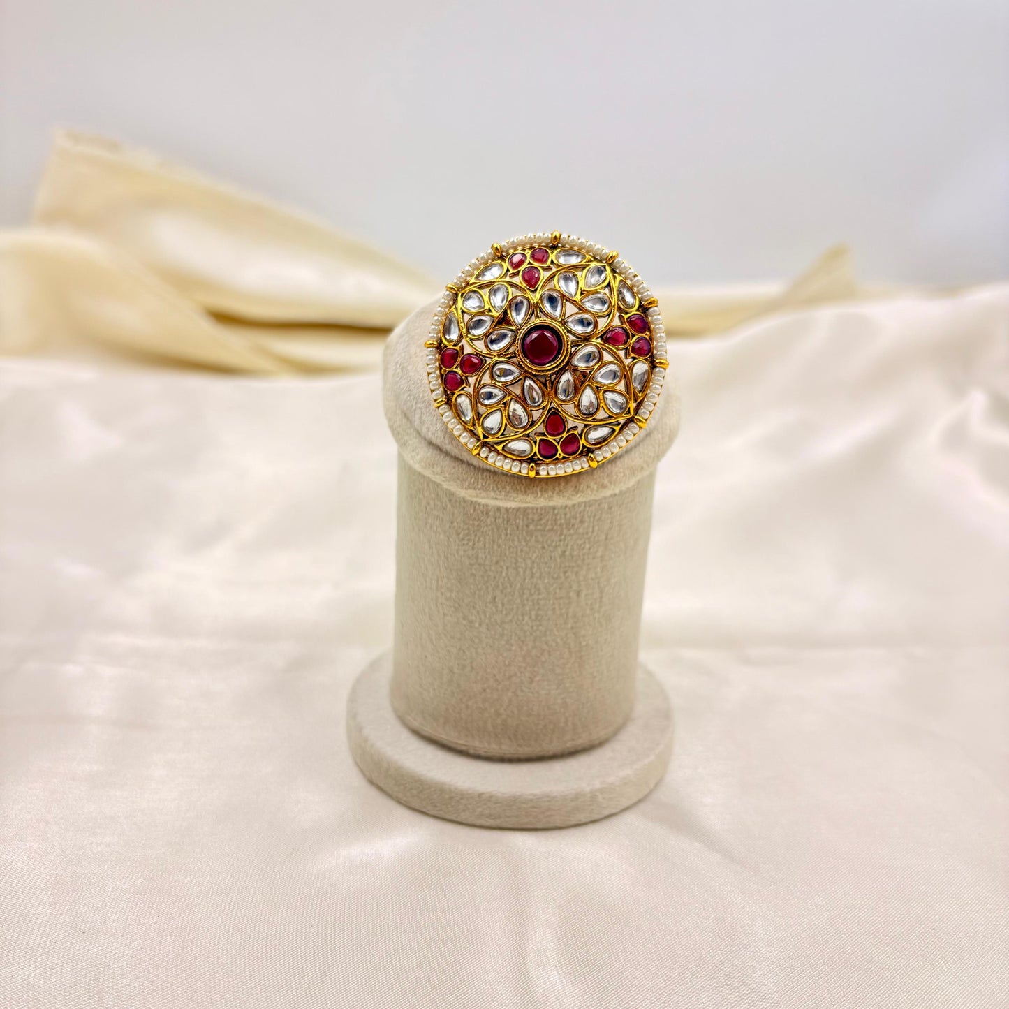Round Floral Kundan Adjustable Finger Ring – Red & White