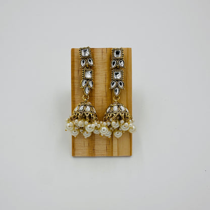 Kundan Choker Necklace Set with Pearls, Long Jhumka Earrings & Maang Tikka