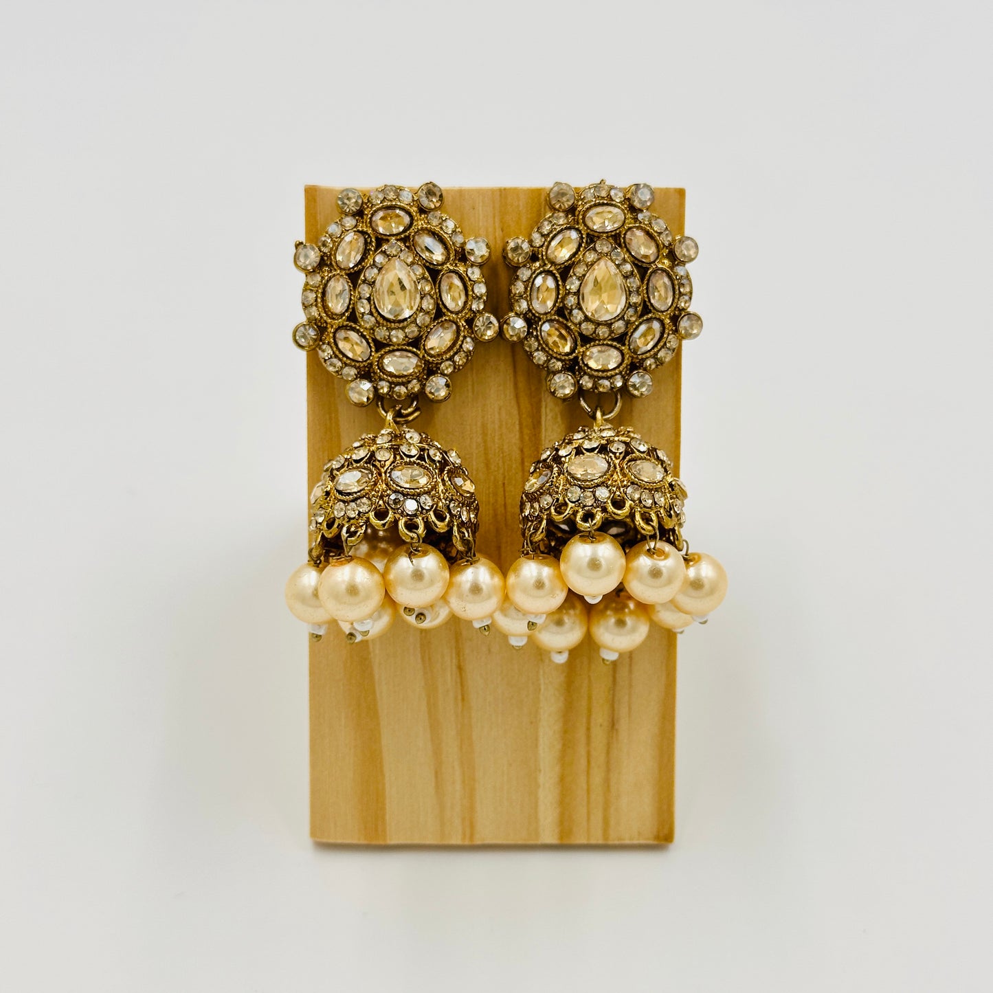 Antique Gold-Plated Kundan Choker Necklace Set with Pearls & Jhumka Earrings
