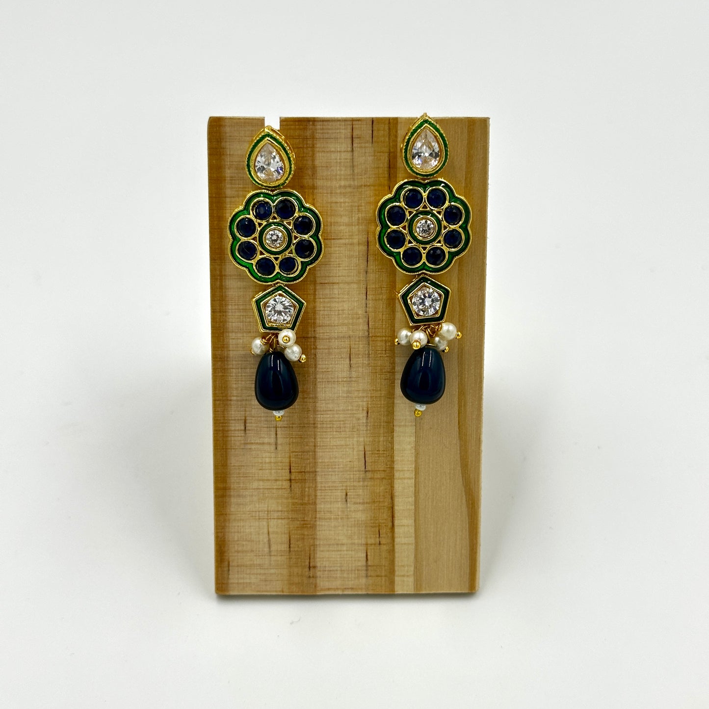 Gold-Plated Kundan Necklace Set with Black Stone Drops & Matching Earrings