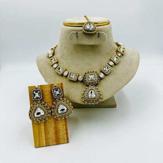 Antique Gold-Plated Kundan Necklace Set with Square & Teardrop Stones