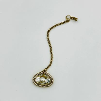 Antique Gold-Plated Kundan Necklace Set with White Stones & Maang Tikka