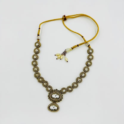 Antique Gold-Plated Kundan Necklace Set with White Stones & Maang Tikka