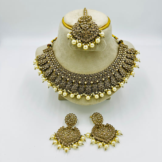 Antique Gold-Plated Kundan Pearl Necklace Set with Maang Tikka & Earrings