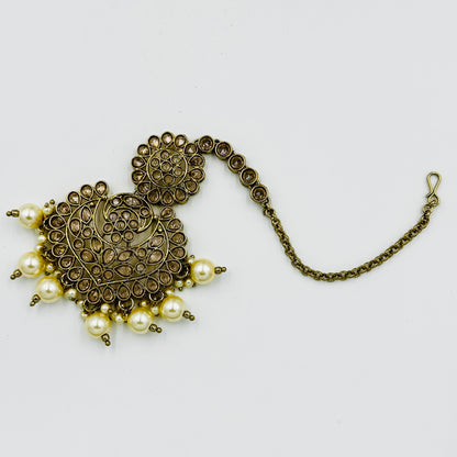 Antique Gold-Plated Kundan Pearl Necklace Set with Maang Tikka & Earrings