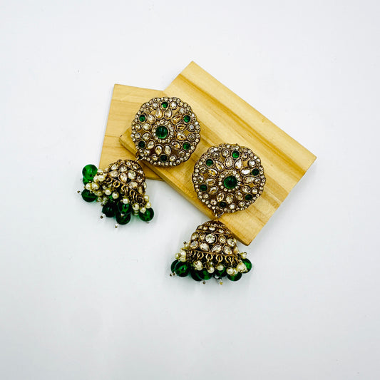 Antique Gold-Plated Kundan & Bead Necklace Set with Earrings & Maang Tikka