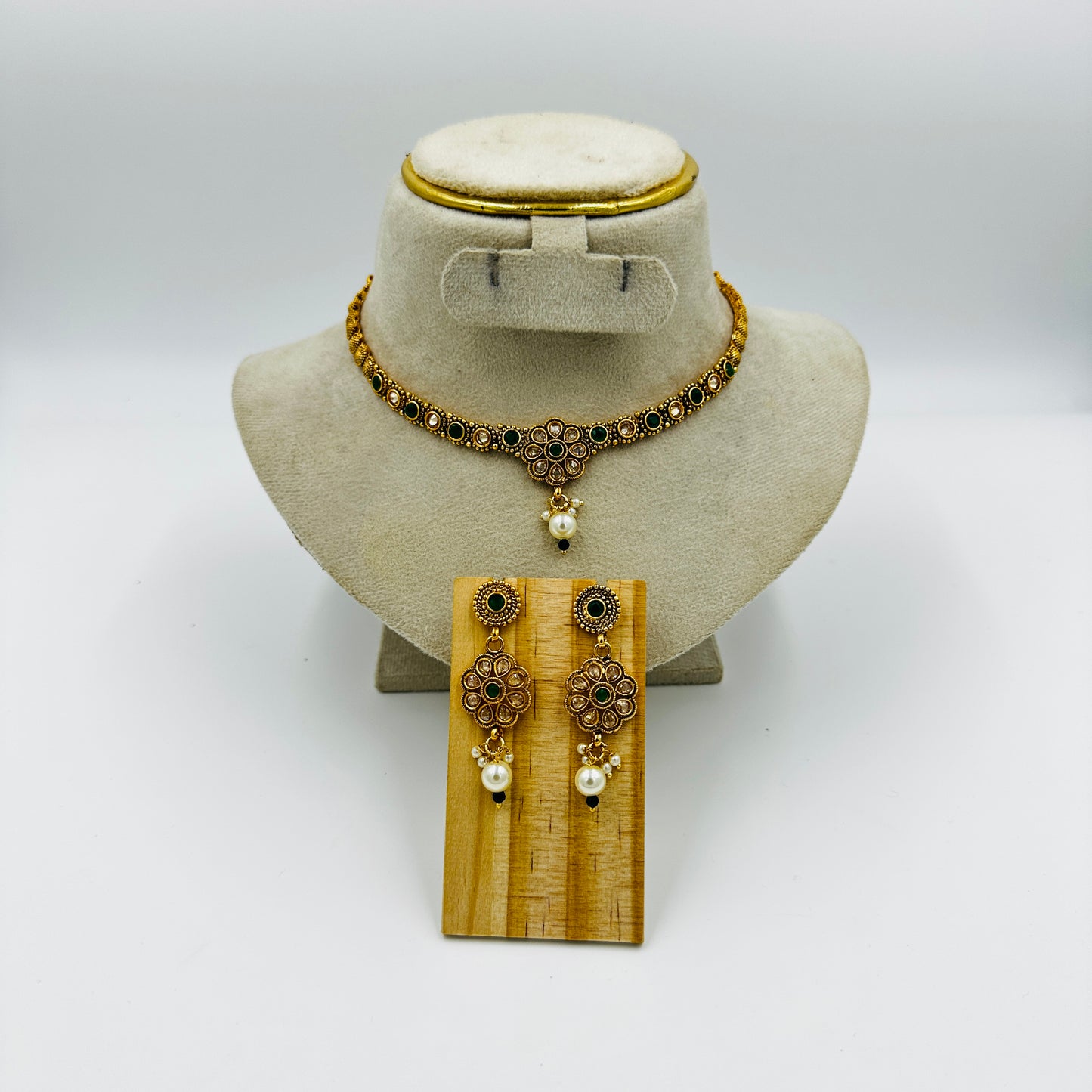 Traditional Gold-Plated Green Stone Necklace Set with Matching Earrings
