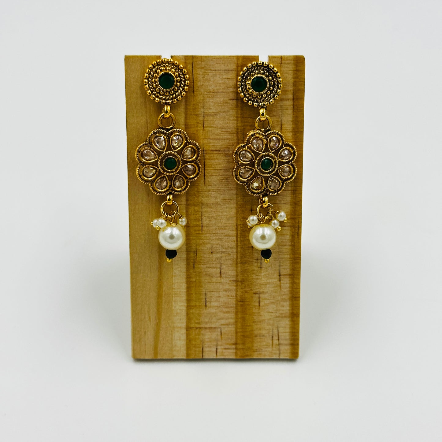 Traditional Gold-Plated Green Stone Necklace Set with Matching Earrings