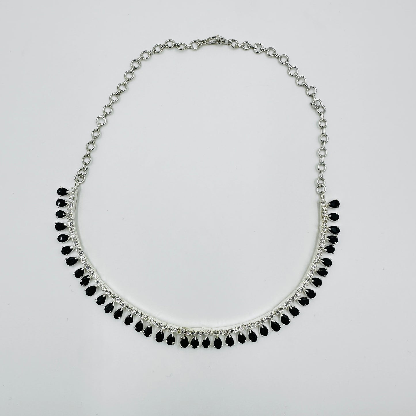 Black Stone Floral Necklace Set with Earrings – Elegant Oxidized Finish