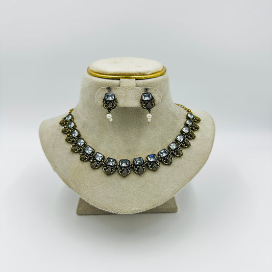Antique Silver-Tone Choker Necklace Set with Earrings