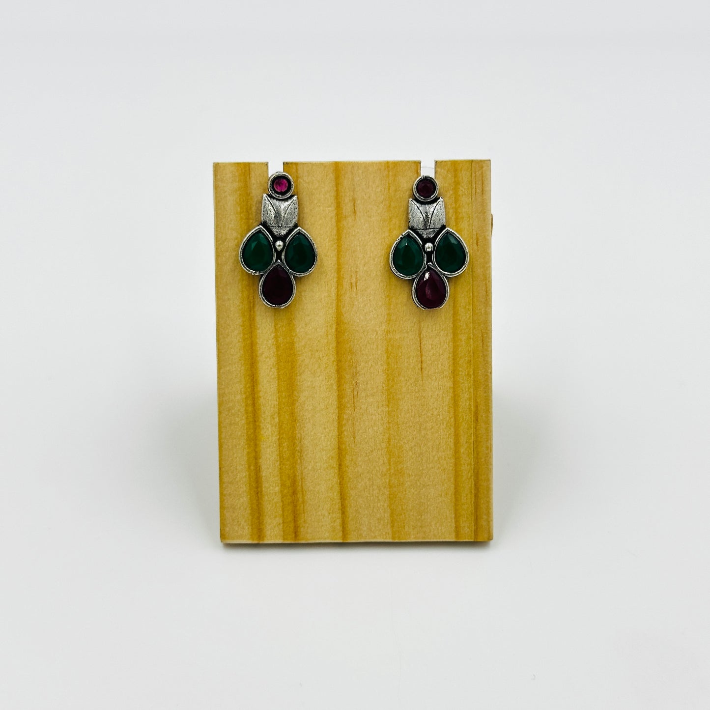 Dual-Tone Oxidized Silver Necklace Set with Red & Green Stones