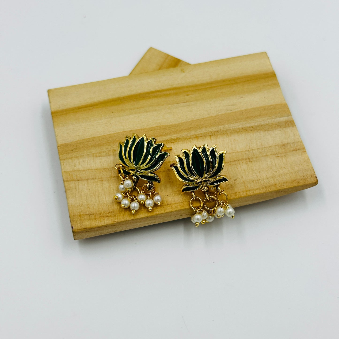 Green Lotus Enamel Necklace Set with Earrings