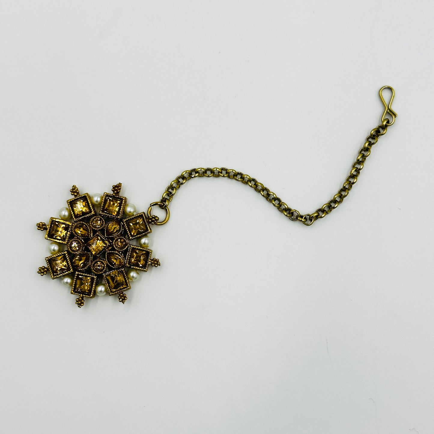 Pearl-Studded Kundan Necklace Set with Earrings & Maang Tikka