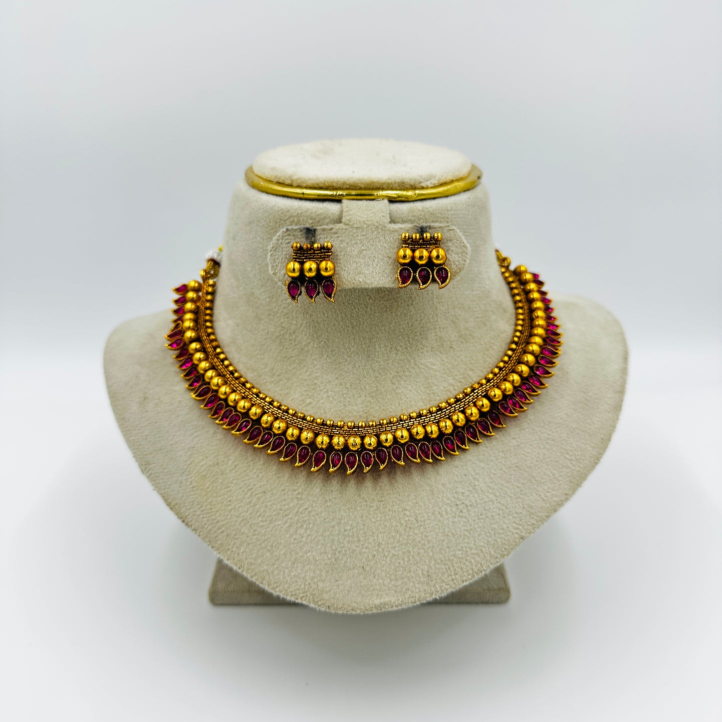 Antique Gold-Plated Ruby Stone Necklace Set with Earrings