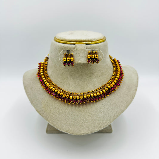 Antique Gold-Plated Ruby Stone Necklace Set with Earrings