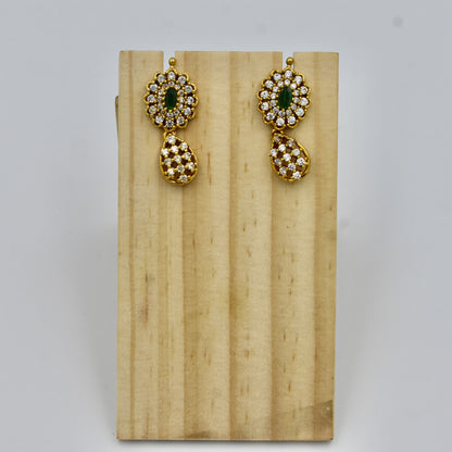 Emerald Elegance Necklace Set – Gold-Plated Imitation Jewellery