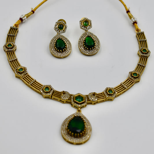 Elegant Green Stone Imitation Necklace Set with Earrings