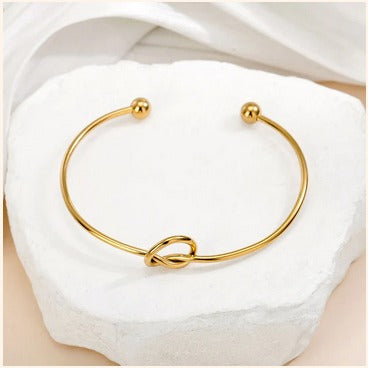 Anti-Tarnish Knot Open Bangle – Imitation Gold Finish