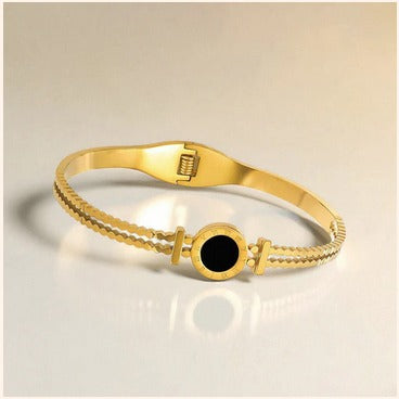 Anti-Tarnish Black Enamel Round Bracelet – Imitation Gold Finish