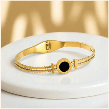Anti-Tarnish Black Enamel Round Bracelet – Imitation Gold Finish
