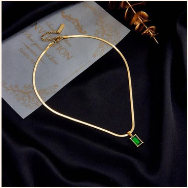 Emerald Green Rectangle Pendant Necklace – Imitation Jewellery