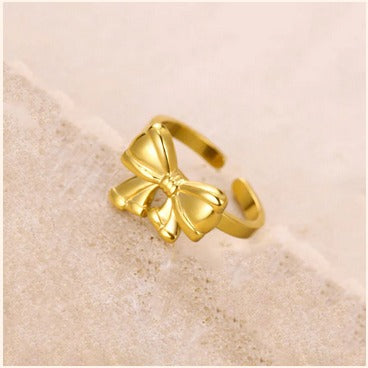 Golden Bow Adjustable Finger Ring – Stylish Imitation Jewellery