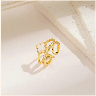 White Clover Adjustable Ring – Elegant Imitation Jewellery