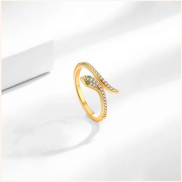 Elegant Snake Design Gold Ring – Imitation Diamond Finger Ring