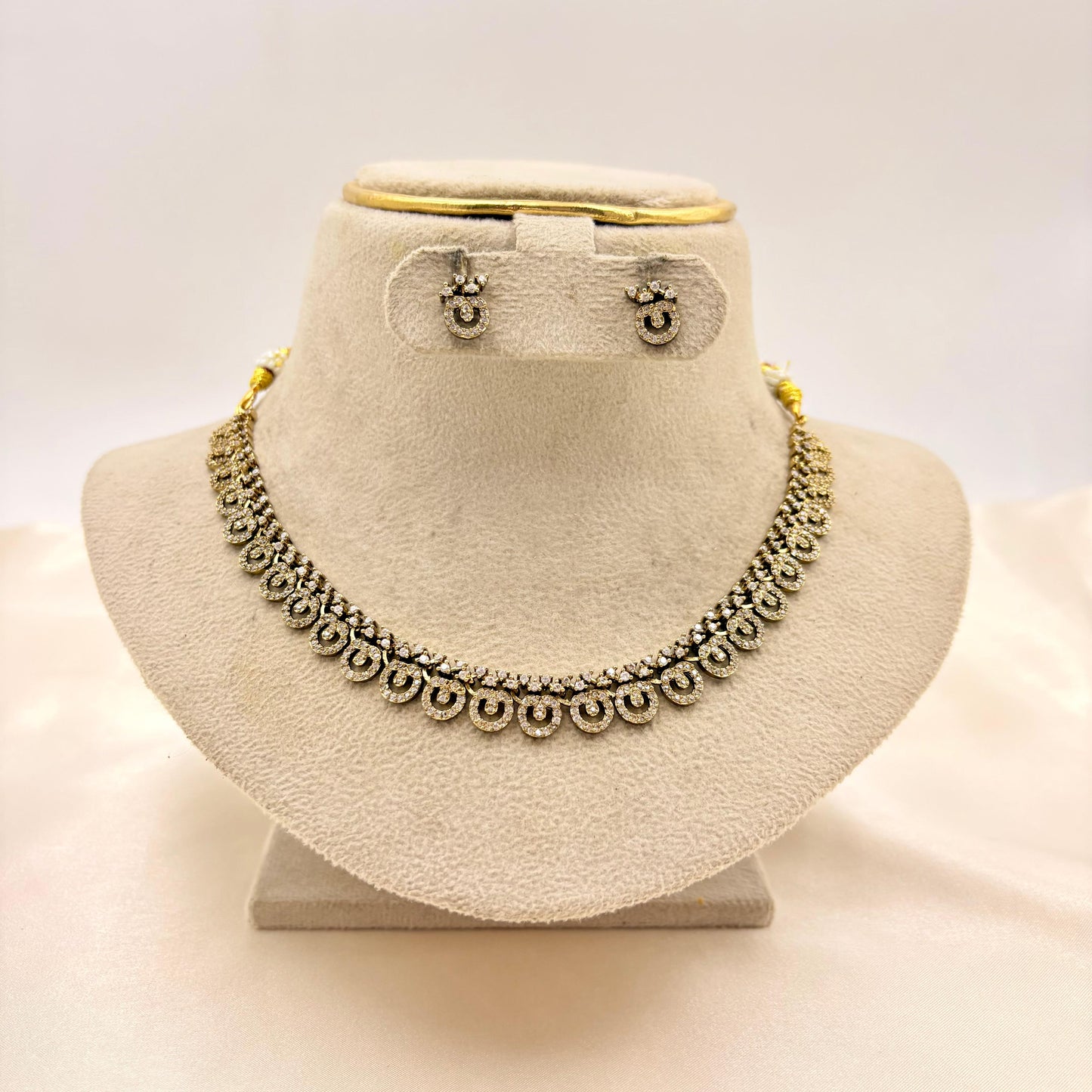 Elegant Diamond Look Necklace Set with Stud Earrings – Silver Antique Finish