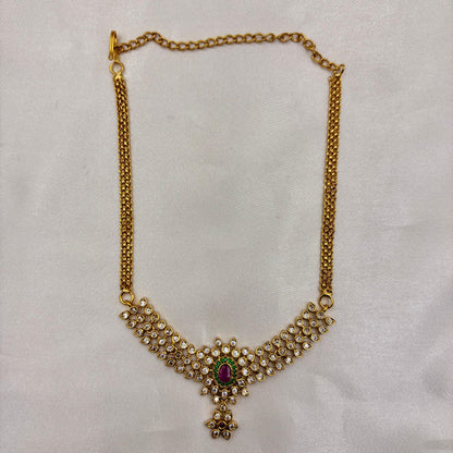 ✨ Ruby Stone Floral Necklace Set – Elegant & Timeless Beauty