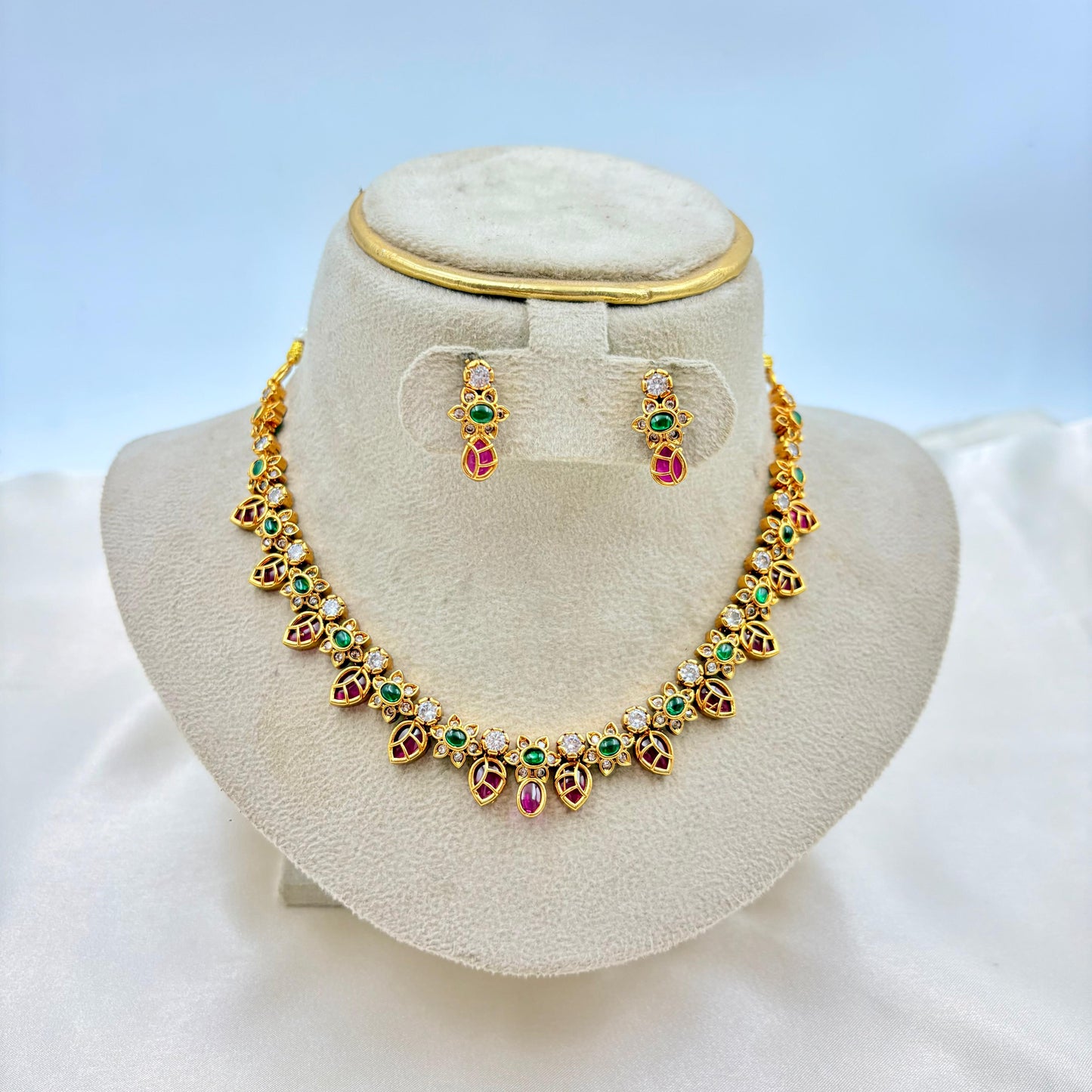 Traditional Pink & Green Kemp Stone Necklace Set – Gold Finish Jewellery