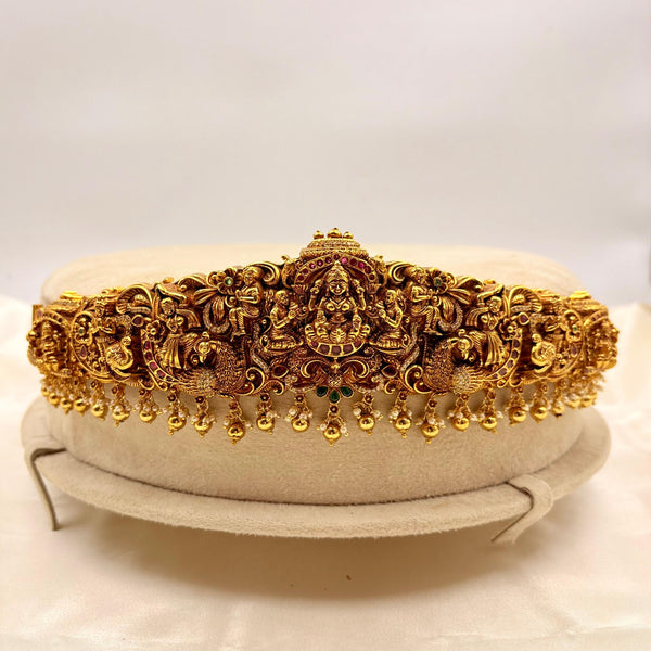 Antique Gold Finish Goddess Lakshmi Temple Hip Belt (Vaddanam / Oddiyanam)