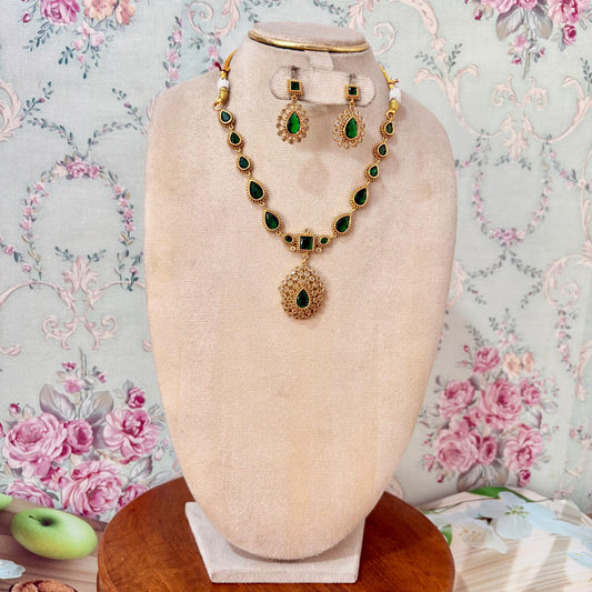 Emerald Green Teardrop Stone Necklace Set with Pendant & Matching Earrings