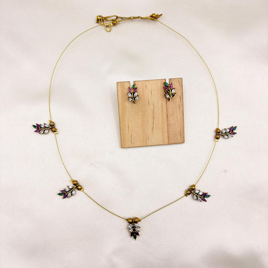 Multicolor CZ Leaf Wire Necklace Set – Minimal Antique Finish