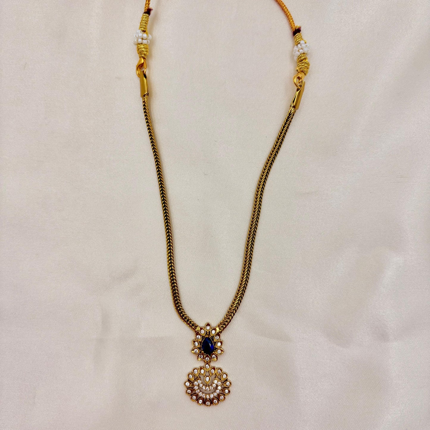 Blue Stone Kundan Pendant Necklace Set