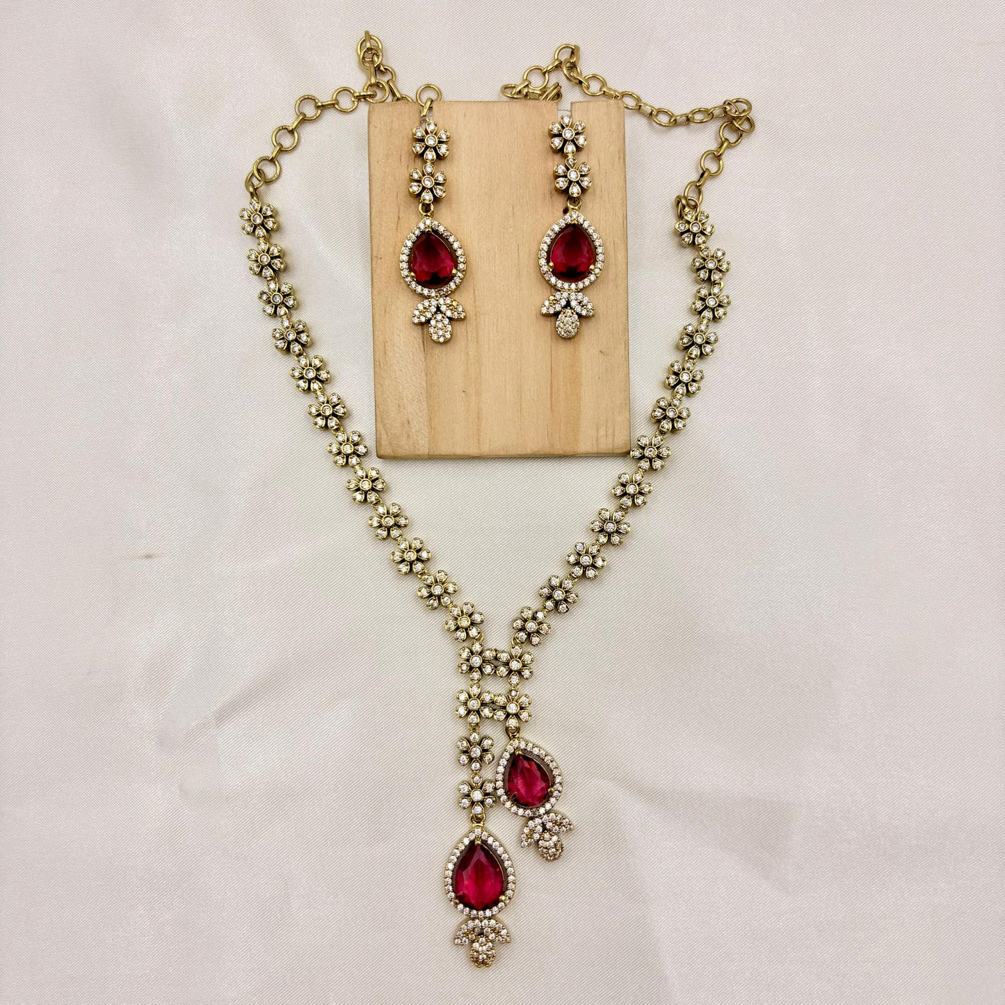 ✨ Floral Ruby Drop Necklace Set | Delicate & Stunning