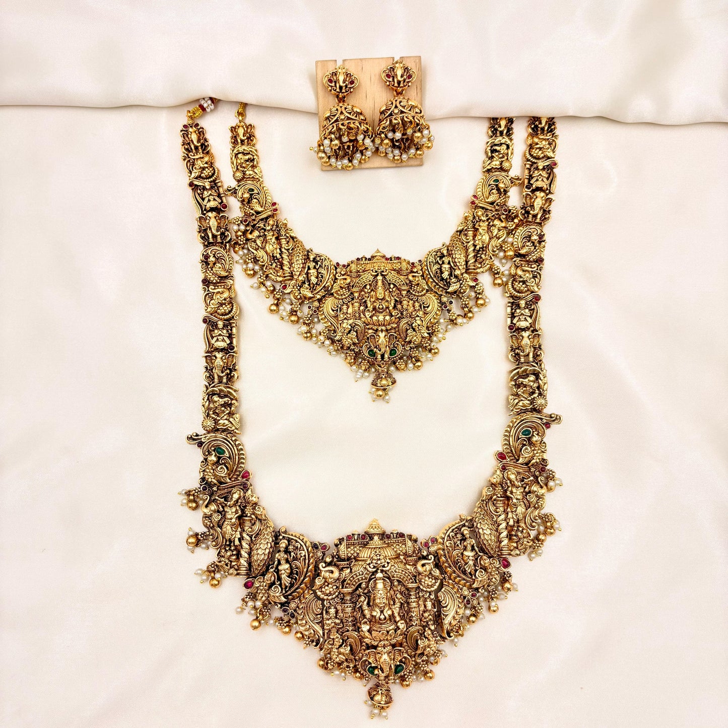 Grand Lakshmi Temple Bridal Jewellery Set – Antique Gold Long Haram Necklace with Jhumka Earrings