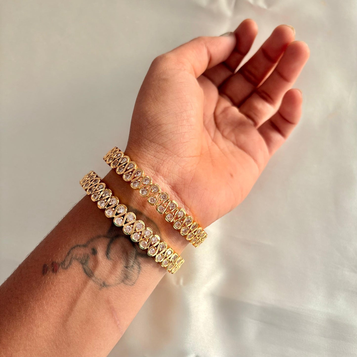 Elegant CZ Tear Drop Kada Bangles (Pair) – Gold Finish