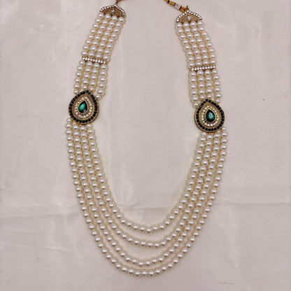 Multi-Layer White Pearl Necklace with Emerald Green Teardrop Stone Motifs