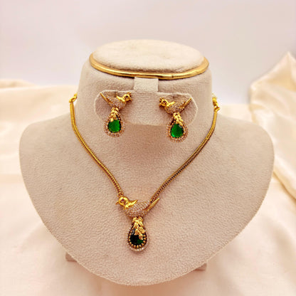 Green Stone Bird Pendant Necklace Set