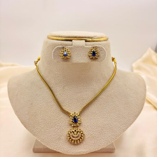 Blue Stone Kundan Pendant Necklace Set