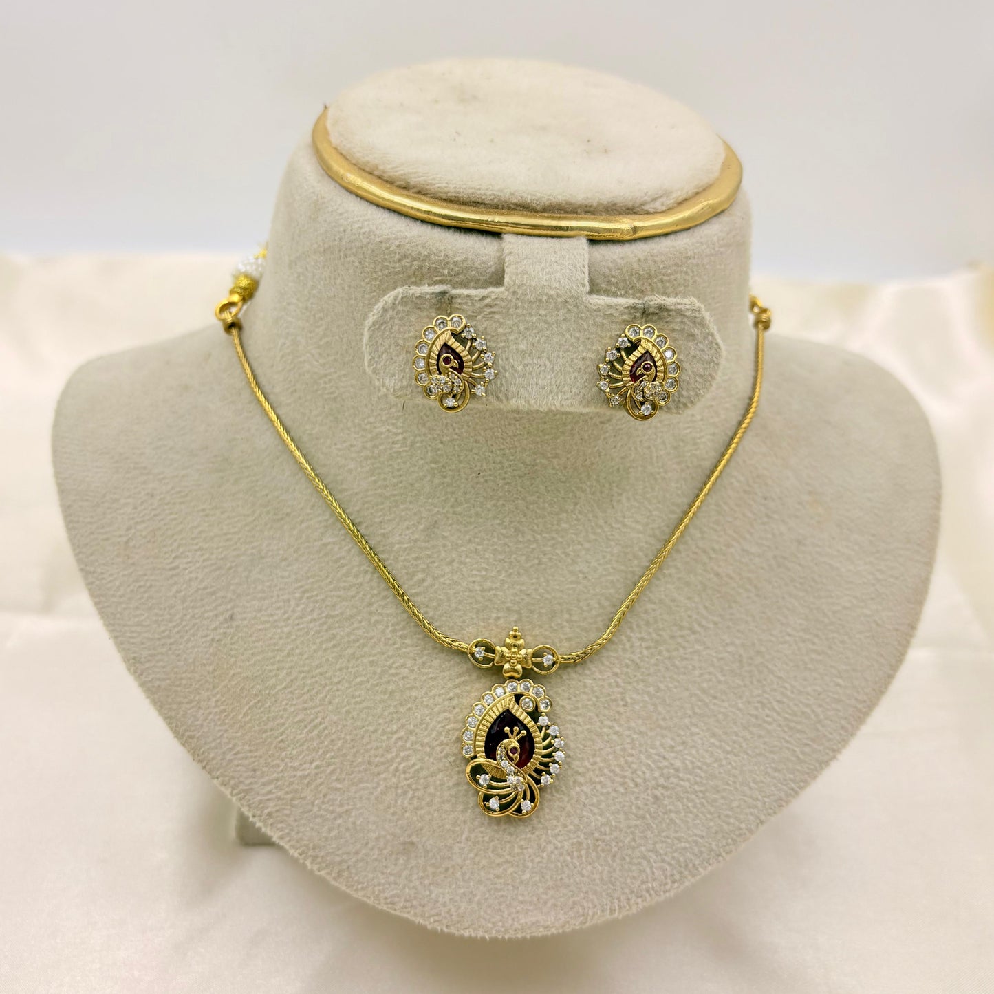 ✨ Peacock Elegance Pendant Set | Premium Micro