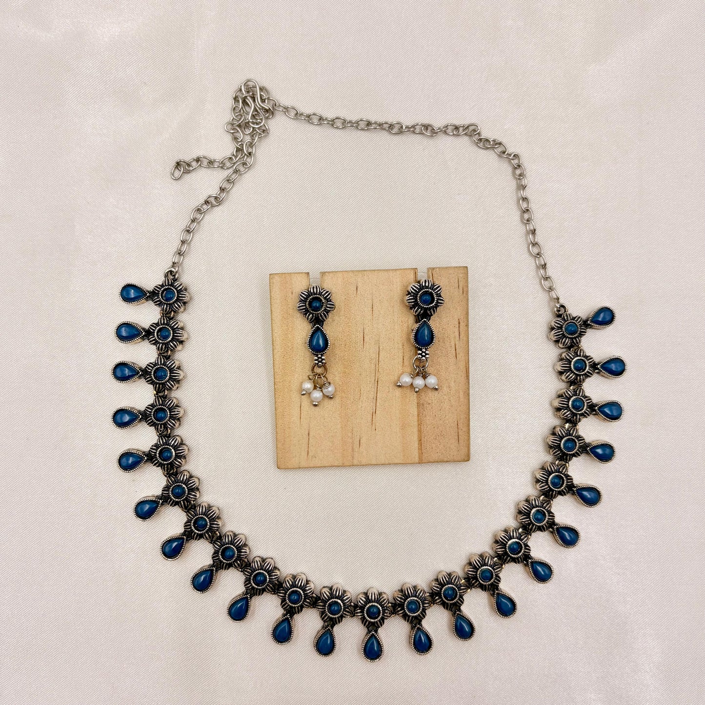 Oxidised Silver Look Blue Stone Necklace Set with Pearl Drops