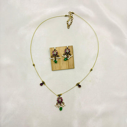 Minimal Ruby & Emerald Drop Pendant Necklace Set with Pearl Detailing – Antique Gold Finish