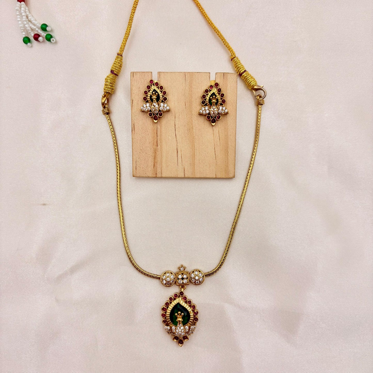 ✨ Divine Lakshmi Pendant Set | Micro Gold Polish