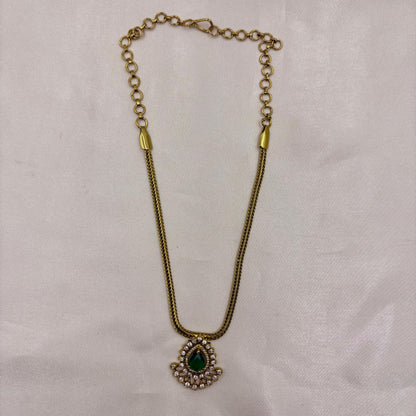 💚 Emerald Glow Necklace Set – Simple, Elegant & Classy