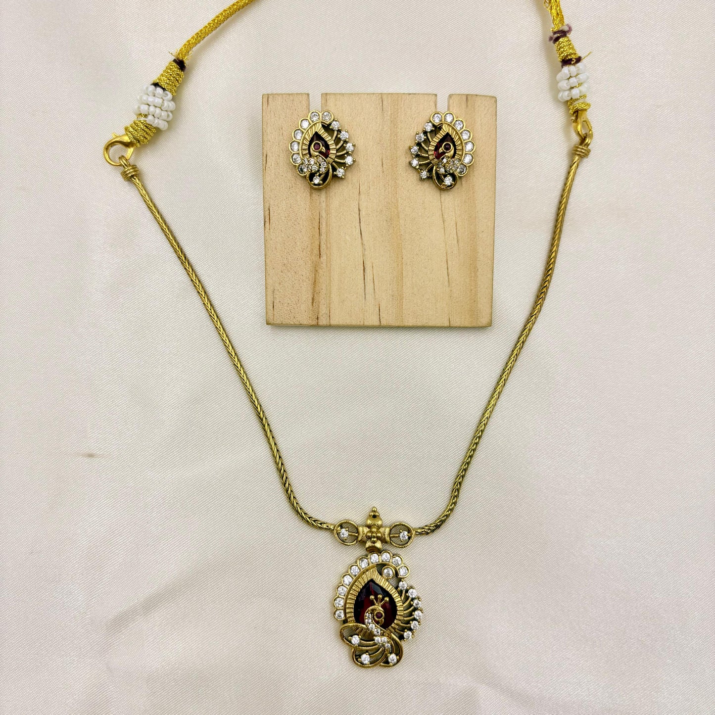 ✨ Peacock Elegance Pendant Set | Premium Micro